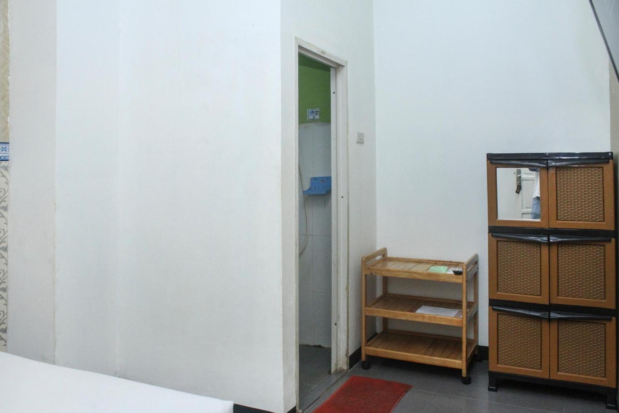 Spot On 2353 Hulubalang Hotel 2*