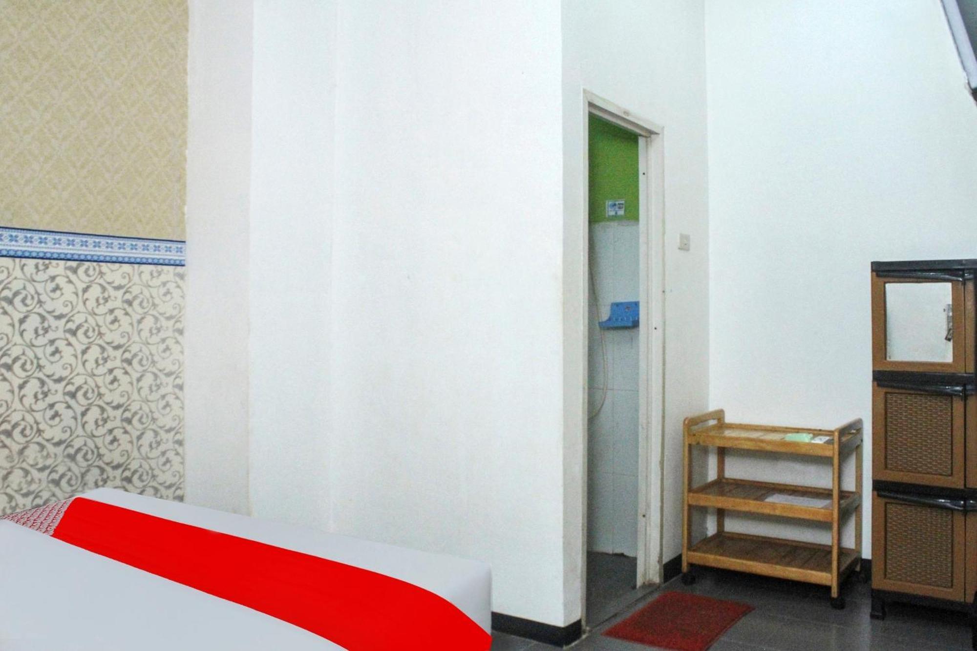 Spot On 2353 Hulubalang Hotel Palembang